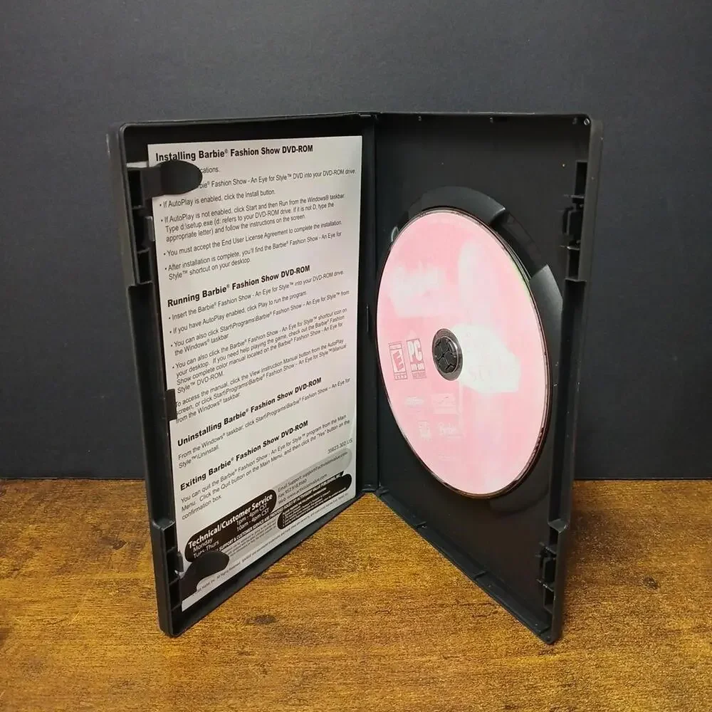 Activision Barbie Fashion Show : An Eye for Style For PC DVD Video Game